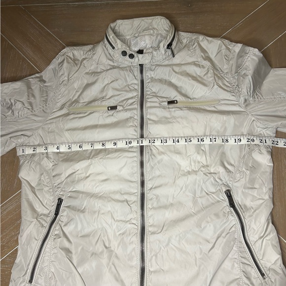 Zara windbreaker Jacket - Picture 10 of 10